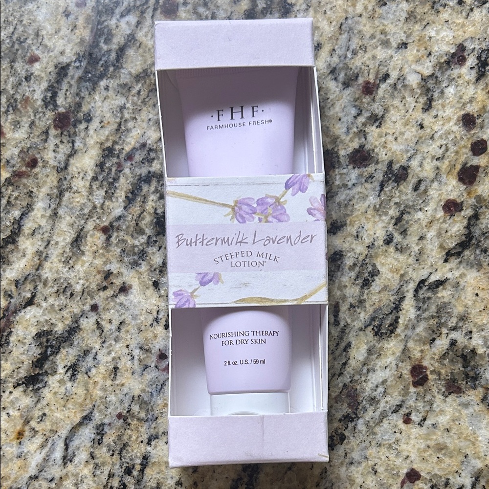 Farmhouse Fresh Buttermilk Lavender Steeped Milk Lotion - Purple